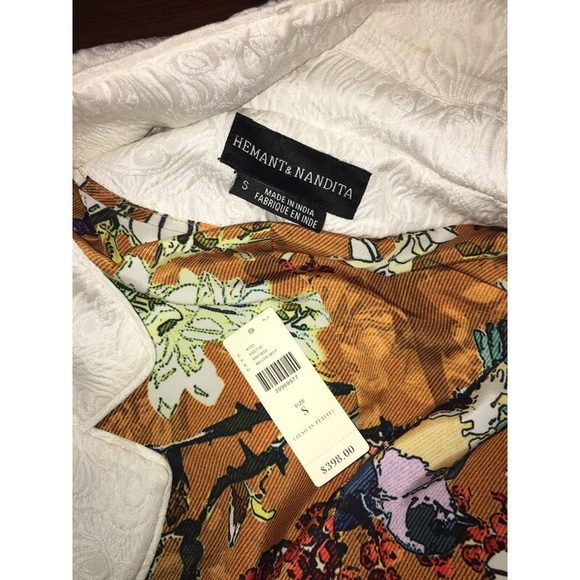 NEW! *RARE* Hemant & Nandita Embroidered Coat - Picture 8 of 8